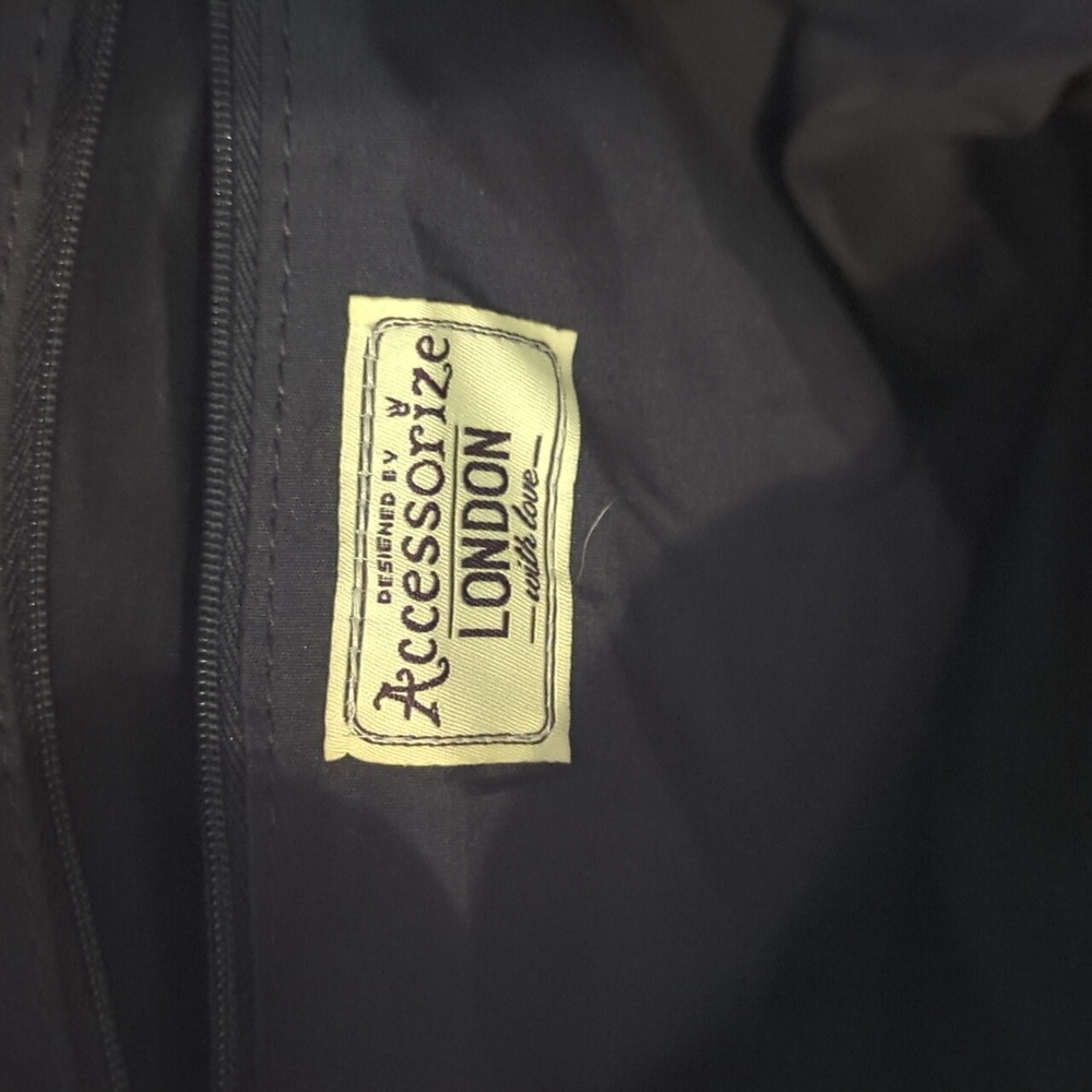 Accessorize Tote - Picture 3 of 3
